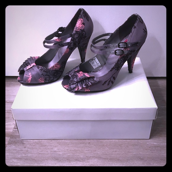 Rocket Dog Shoes - Like NEW Satin Floral Peep-toe Pump